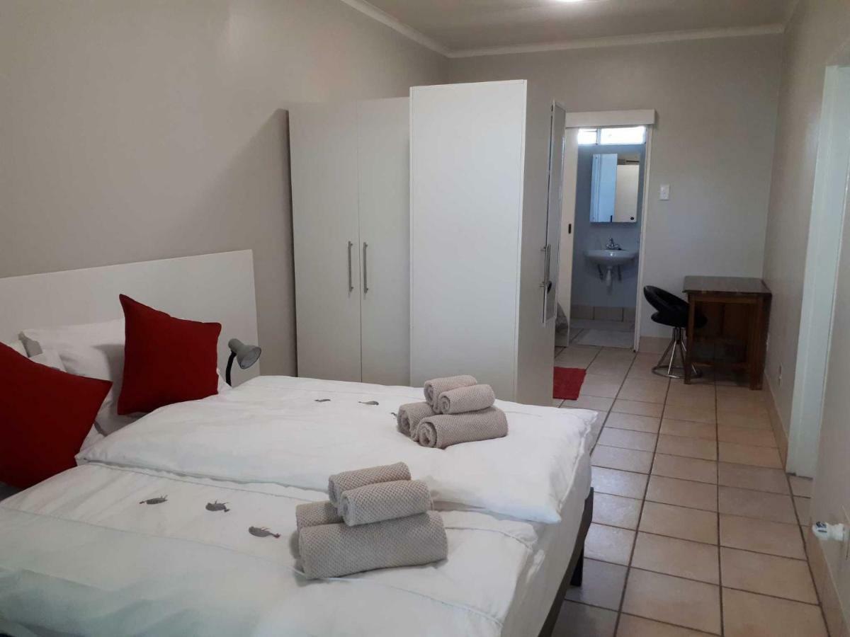 Suiderhof Self-Catering Hotell Windhoek Exteriör bild