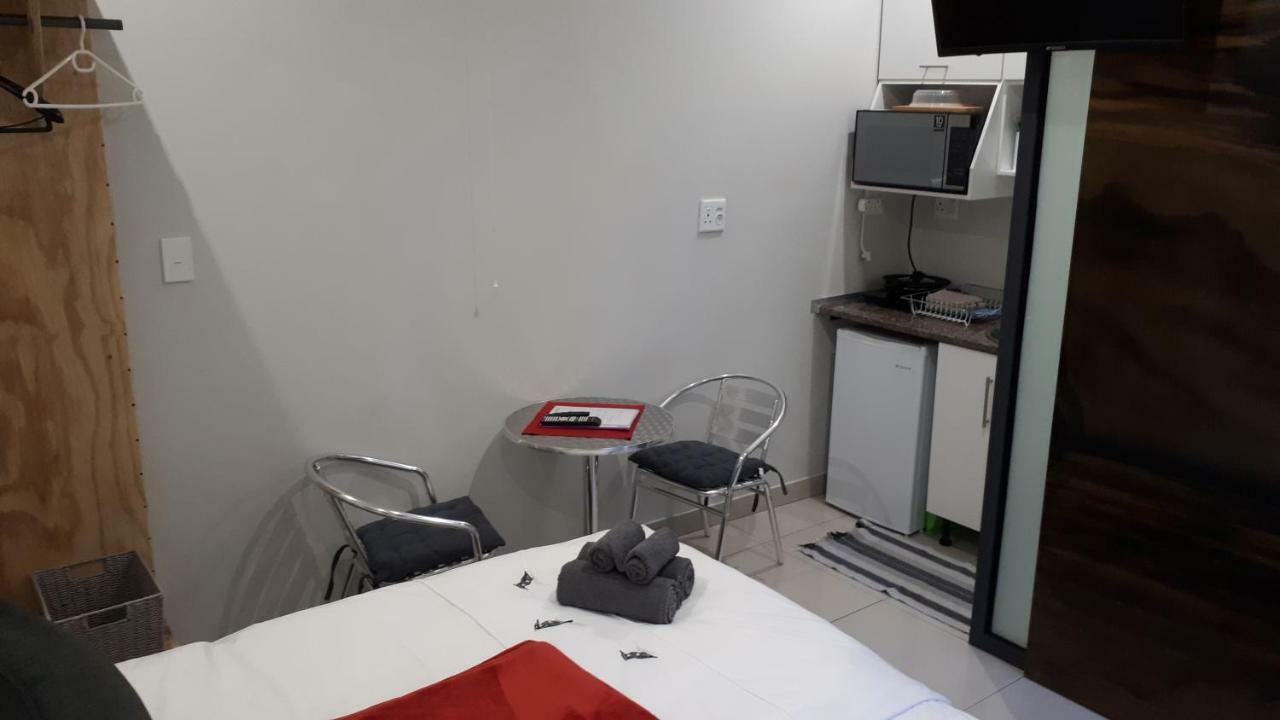 Suiderhof Self-Catering Hotell Windhoek Exteriör bild